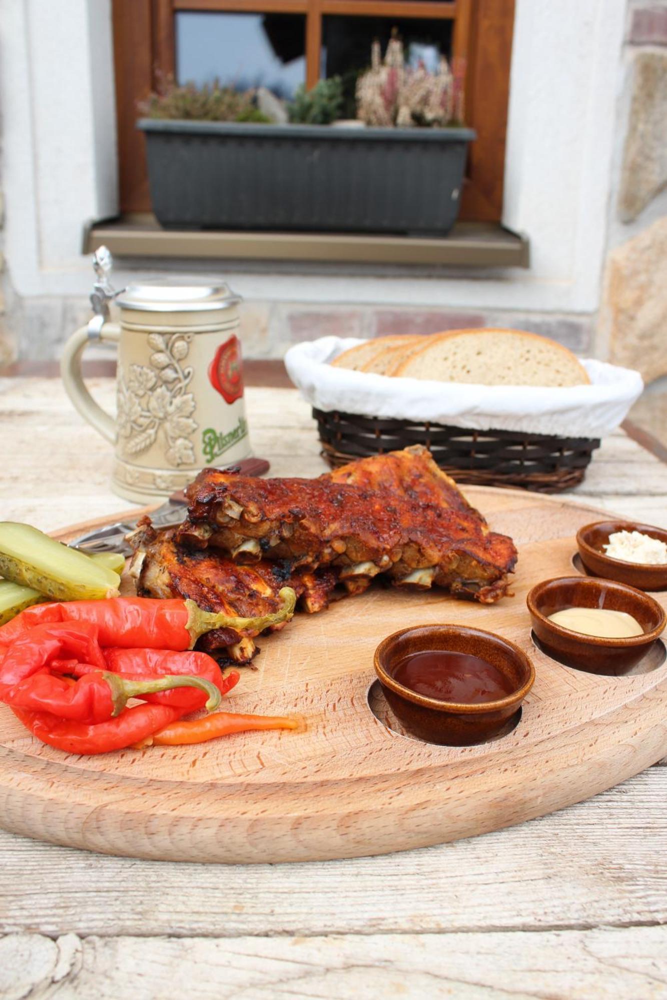 בית הארחה Restaurace & U Tri Jasanu *